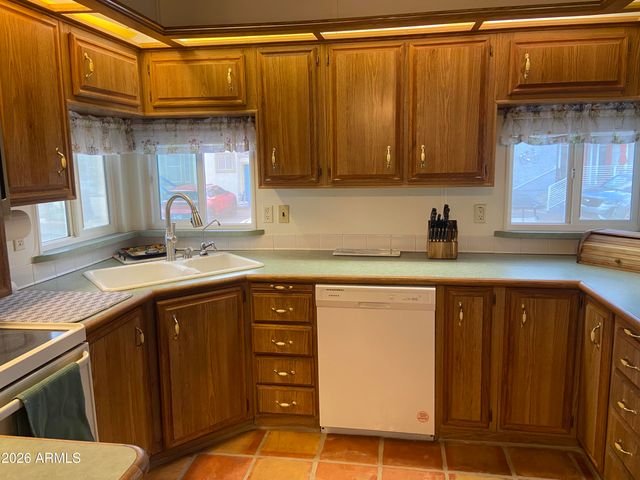 1522 S OMAHA Drive, Apache Junction, AZ 85119