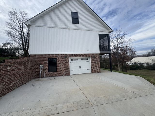 200 Hood St, Dover, TN 37058