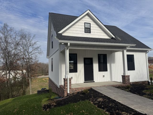 200 Hood St, Dover, TN 37058