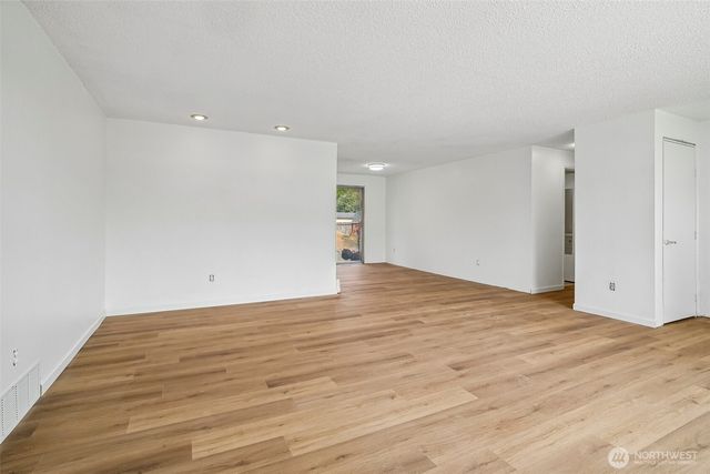 17720 SE 261st, Covington, WA 98042