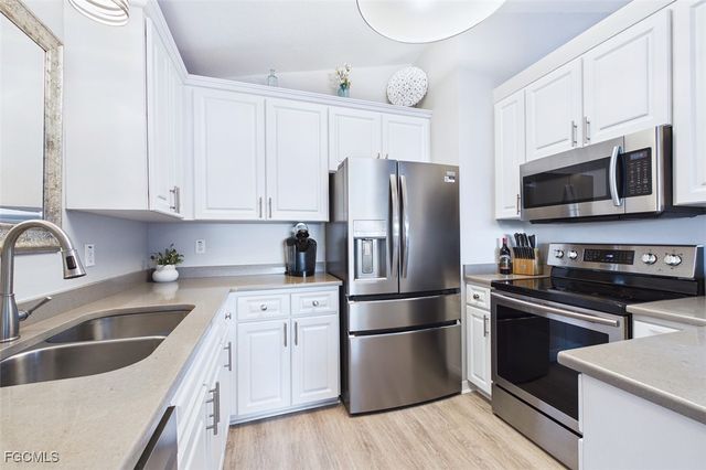 925 SW 47th TER 201, Cape Coral, FL 33914