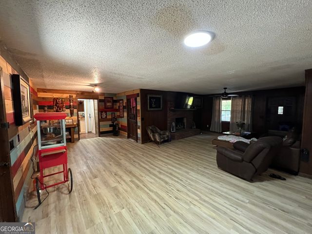 4524 Price Road, Gainesville, GA 30506
