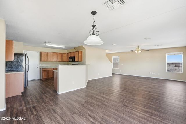 6179 E Bramble Street, Tucson, AZ 85756