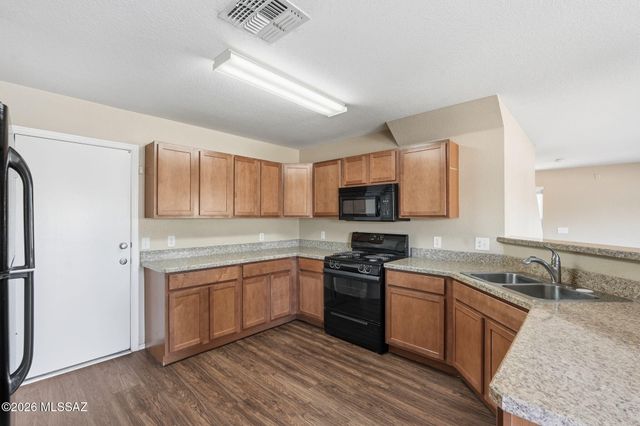 6179 E Bramble Street, Tucson, AZ 85756