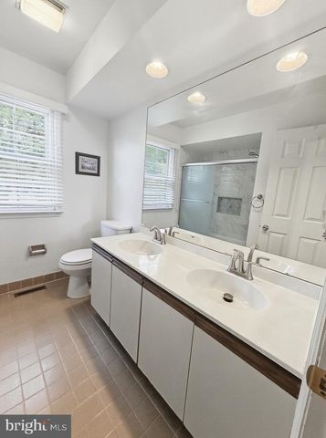 139 BELMONT DR, Wilmington, DE 19808