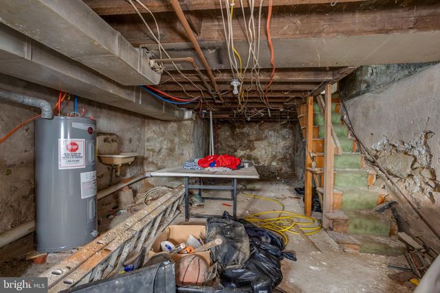2034 MANTON ST, Philadelphia, PA 19146