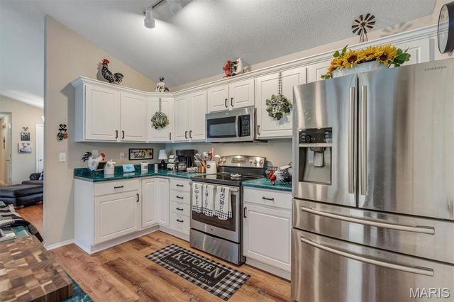 2240 Fairway, High Ridge, MO 63049