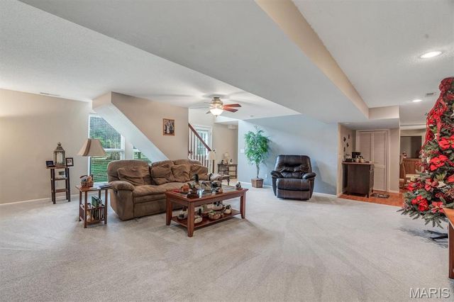 2240 Fairway, High Ridge, MO 63049