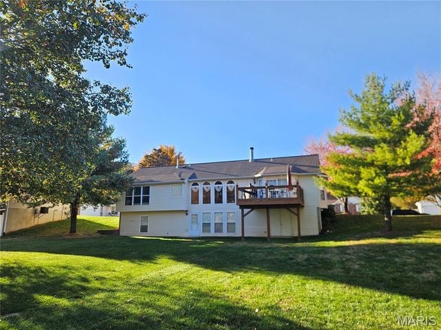 2240 Fairway, High Ridge, MO 63049