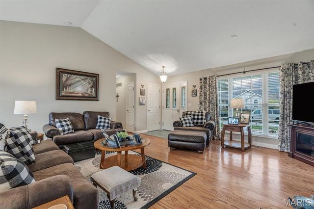 2240 Fairway, High Ridge, MO 63049