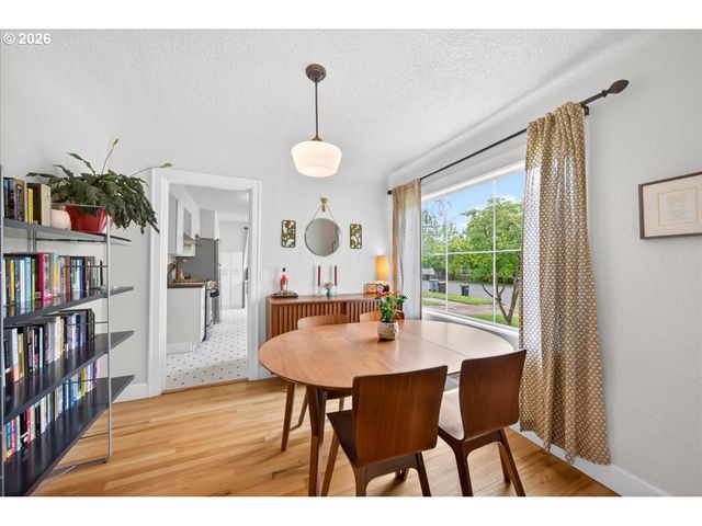 466 Nw 3RD Ave, Canby, OR 97013