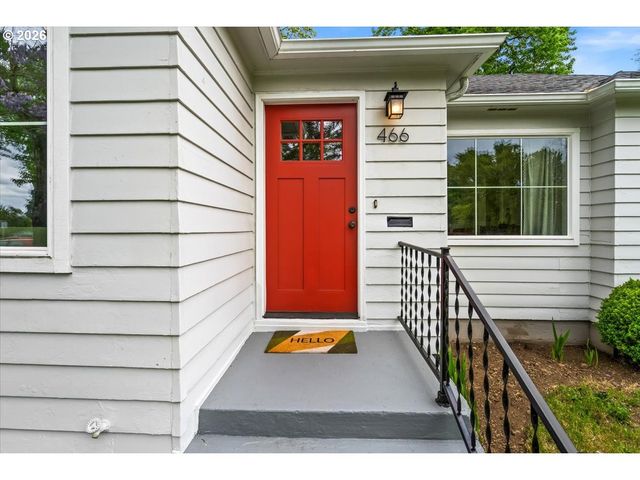 466 Nw 3RD Ave, Canby, OR 97013