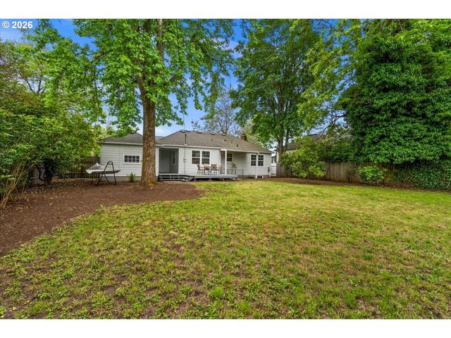 466 Nw 3RD Ave, Canby, OR 97013