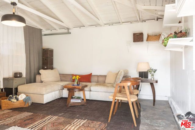 4253 Guardia Avenue, Los Angeles, CA 90032