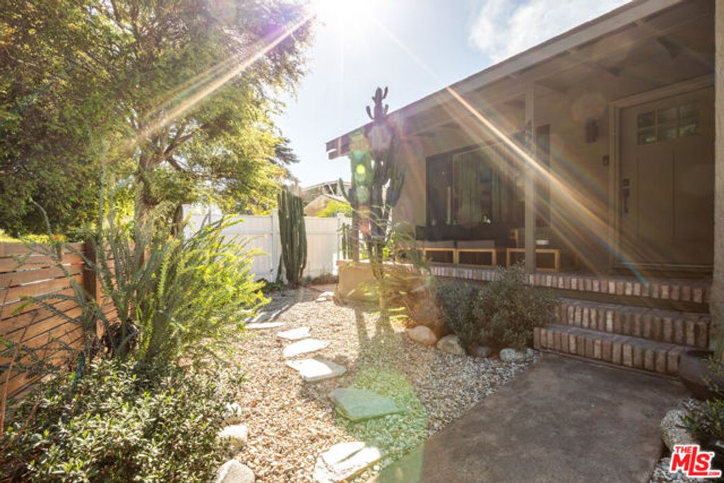 4253 Guardia Avenue, Los Angeles, CA 90032