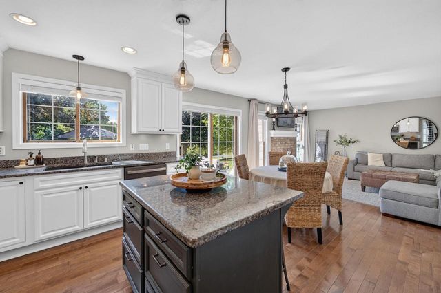 8819 W Whispering Oaks Court, Franklin, WI 53132