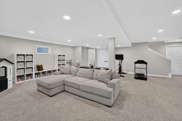 8819 W Whispering Oaks Court, Franklin, WI 53132