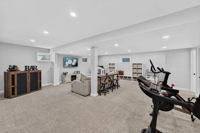 8819 W Whispering Oaks Court, Franklin, WI 53132