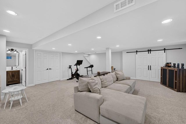 8819 W Whispering Oaks Court, Franklin, WI 53132