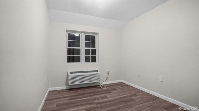 953 E 229th Street, Bronx, NY 10466