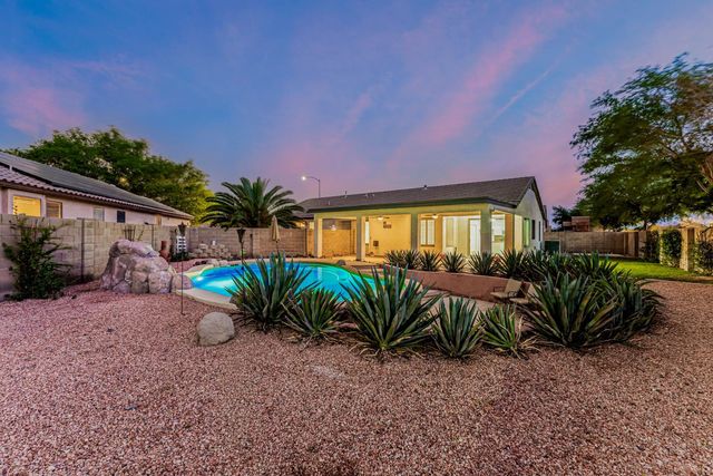 20944 N 94th Lane, Peoria, AZ 85382