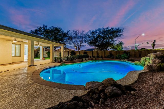 20944 N 94th Lane, Peoria, AZ 85382