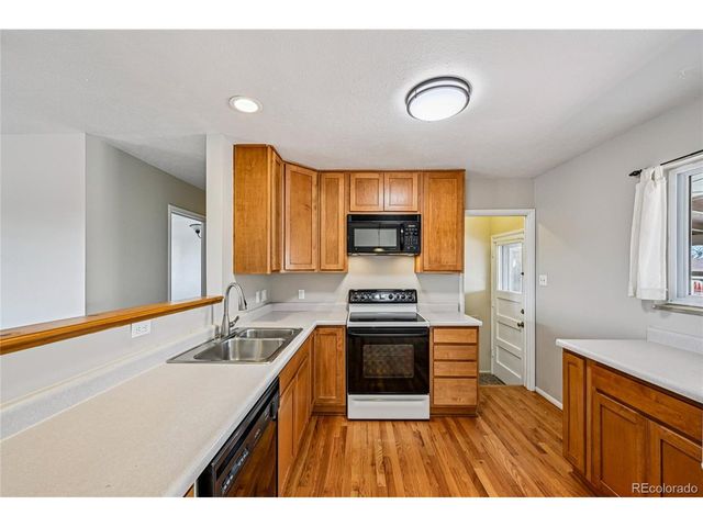 841 Bronco Rd, Denver, CO 80221