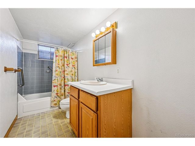 841 Bronco Rd, Denver, CO 80221