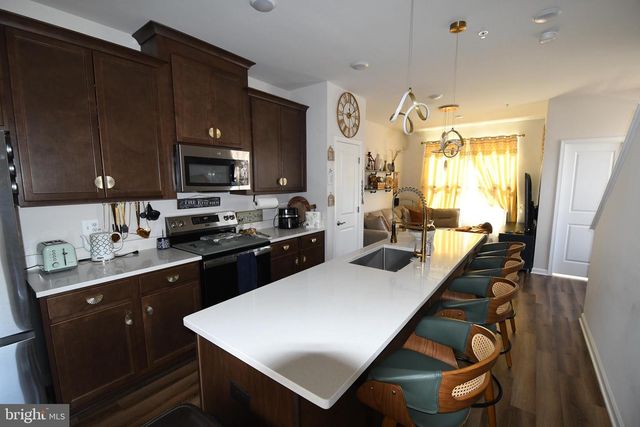 5937 NORTHWEST DR #(MASTER BEDROOM), Hyattsville, MD 20782