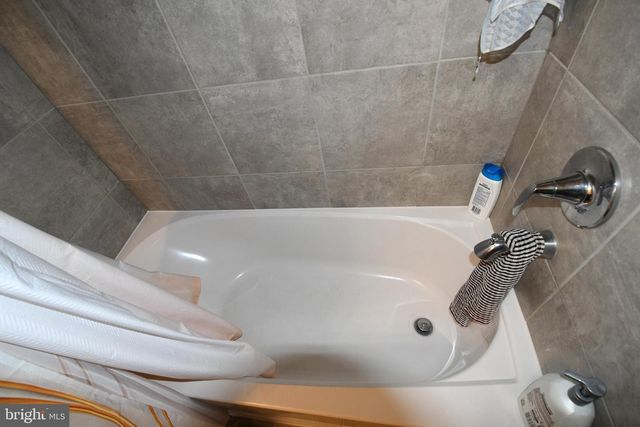 5937 NORTHWEST DR #(MASTER BEDROOM), Hyattsville, MD 20782