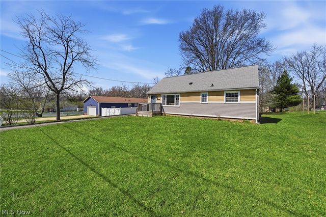 1517 Gottschall Road, Stow, OH 44224