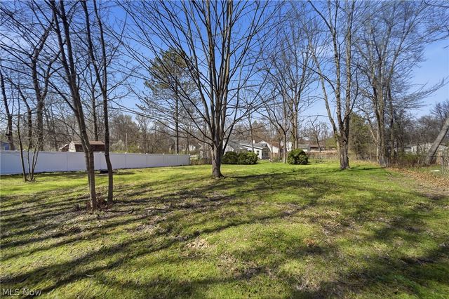 1517 Gottschall Road, Stow, OH 44224