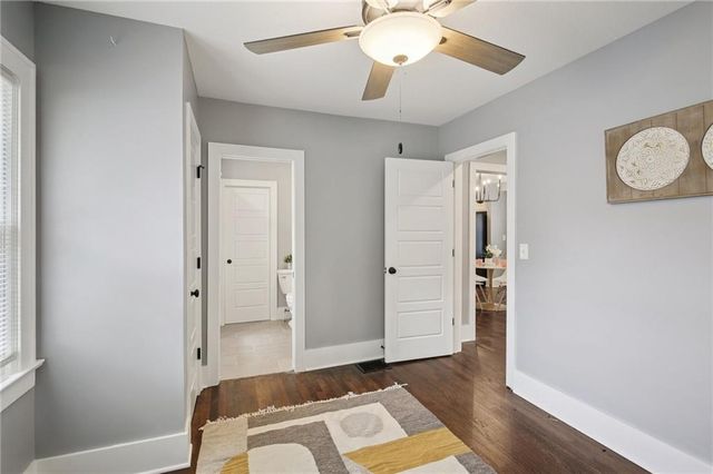 1010 E 76 Street, Kansas City, MO 64131