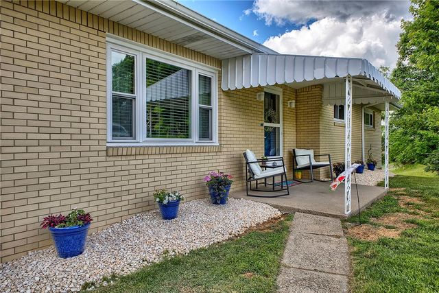 4373 State Rte 136, Hempfield Twp, PA 15601