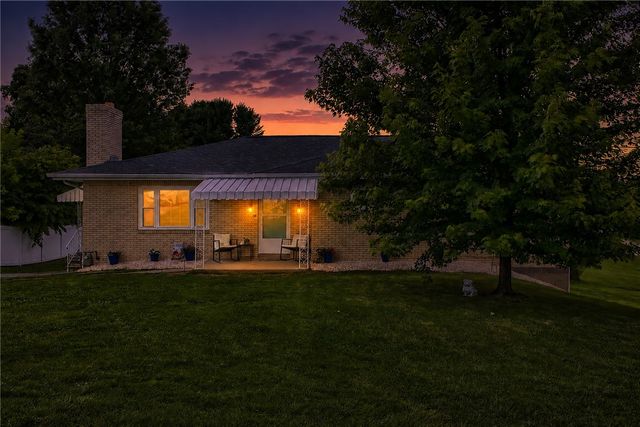 4373 State Rte 136, Hempfield Twp, PA 15601