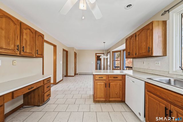 22 Greenwood Circle, Seymour, CT 06483