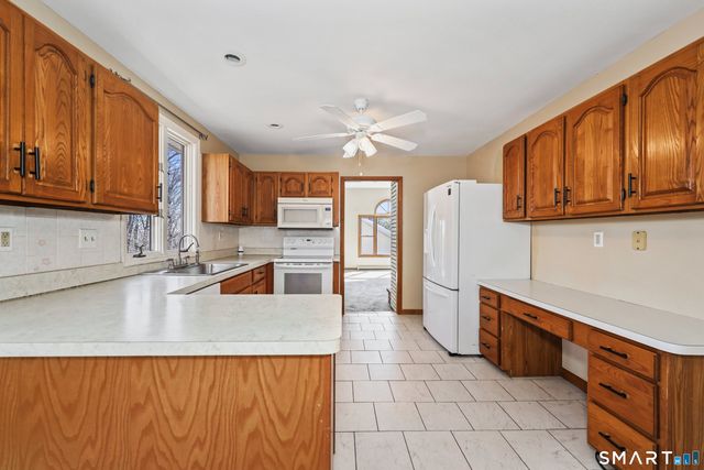 22 Greenwood Circle, Seymour, CT 06483