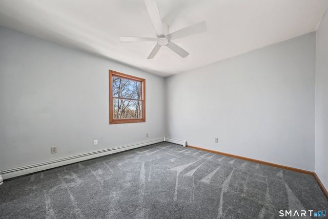 22 Greenwood Circle, Seymour, CT 06483