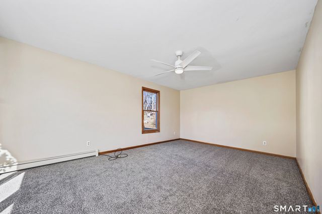 22 Greenwood Circle, Seymour, CT 06483