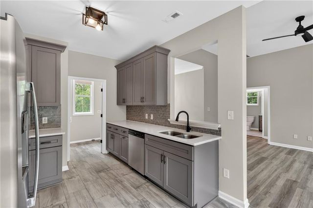 109 Arlington Court, Newnan, GA 30263