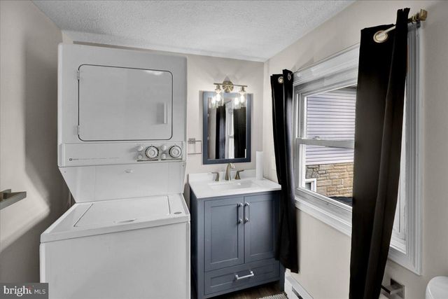 190 STANLEY AVE, Landisville, PA 17538