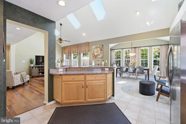 303 CREEKS END LN, Stevensville, MD 21666