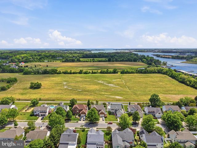 303 CREEKS END LN, Stevensville, MD 21666