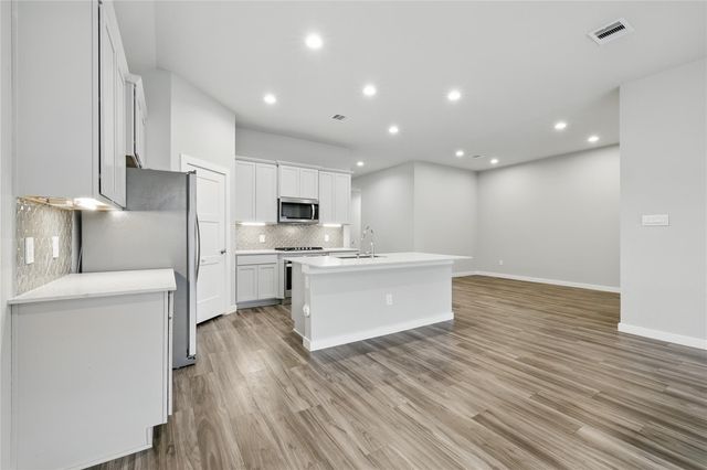 10026 Angelina Woods Lane, Conroe, TX 77384