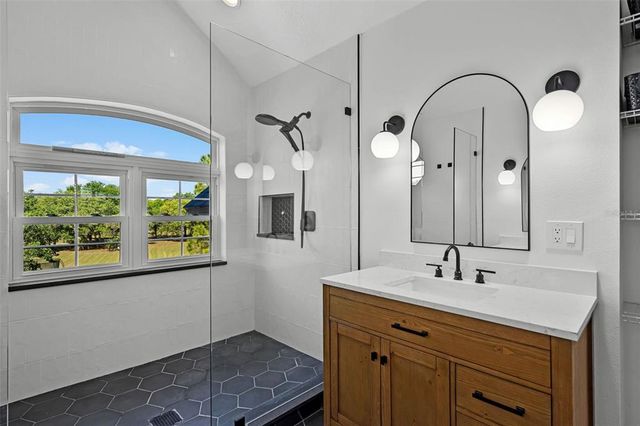 16692 LAKE PICKETT ROAD, Orlando, FL 32820