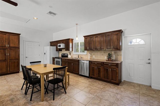 16692 LAKE PICKETT ROAD, Orlando, FL 32820