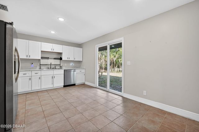 731 Greenway Place, Daytona Beach, FL 32114