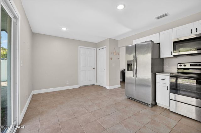 731 Greenway Place, Daytona Beach, FL 32114