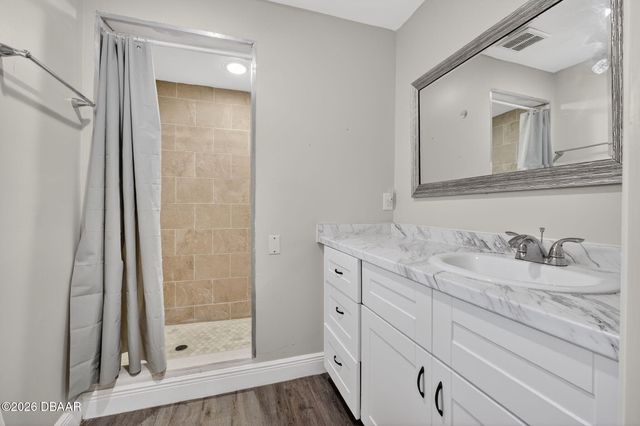 731 Greenway Place, Daytona Beach, FL 32114