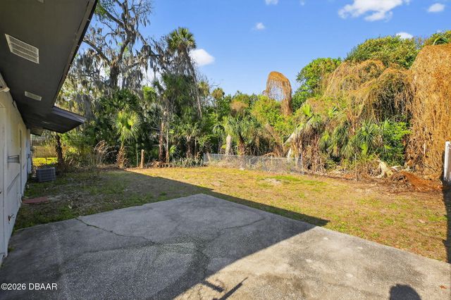 731 Greenway Place, Daytona Beach, FL 32114